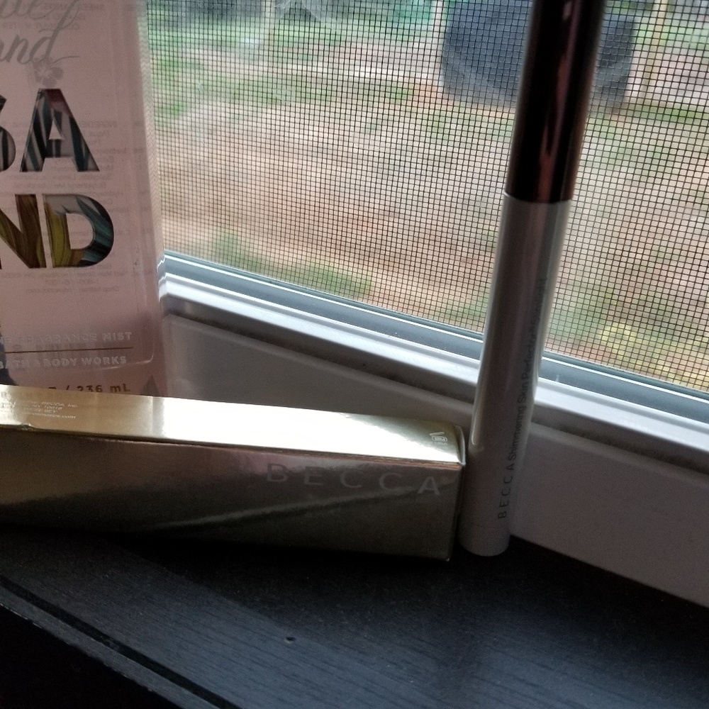 Becca slimlight pearl